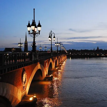 Aparthotel La Les Grands Vignobles Libourne