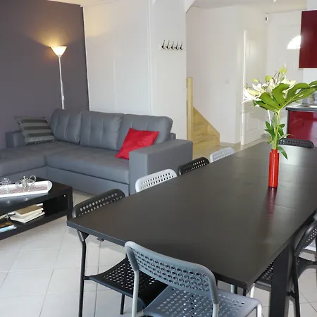 Apartmanhotel La Les Grands Vignobles 3*