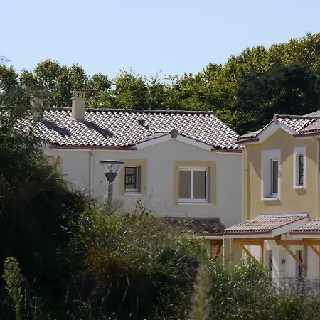 La Les Grands Vignobles Aparthotel 3*