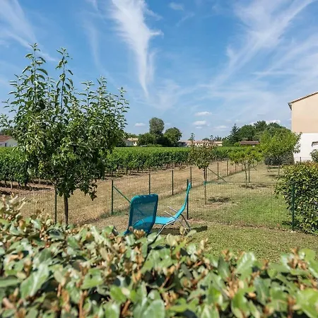 La Les Grands Vignobles Aparthotel 3*