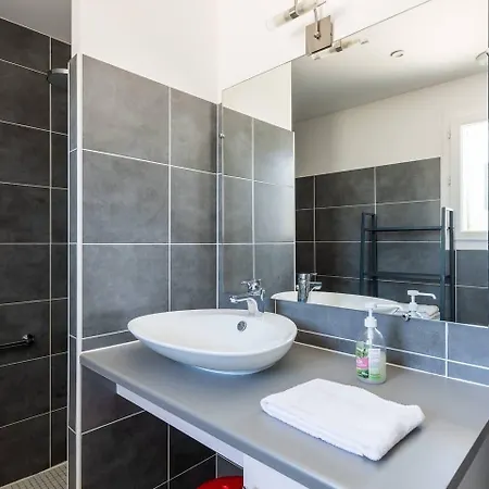 La Les Grands Vignobles Apartmanhotel 3*