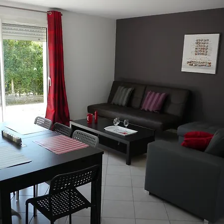 La Les Grands Vignobles 3* Libourne