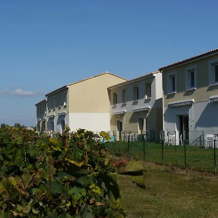 La Les Grands Vignobles Aparthotel 3*