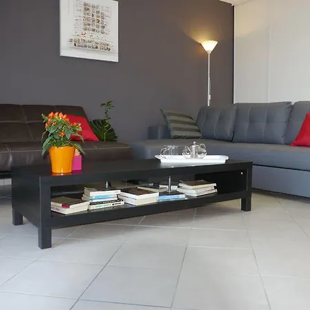Aparthotel La Les Grands Vignobles 3*