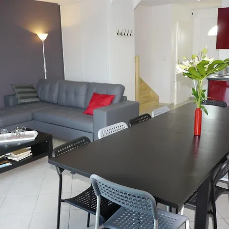 Aparthotel La Les Grands Vignobles 3*