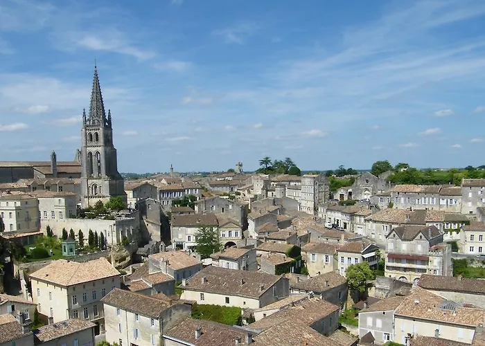 La Les Grands Vignobles شقة فندقية ليبورن